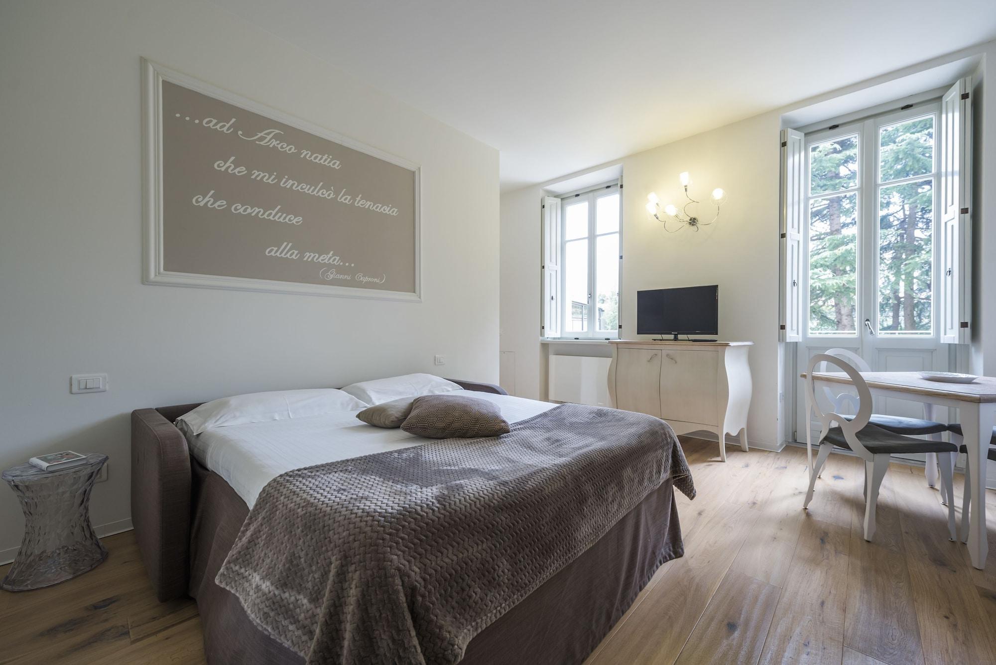 Villa Italia Luxury Suites And Apartments Arco Extérieur photo