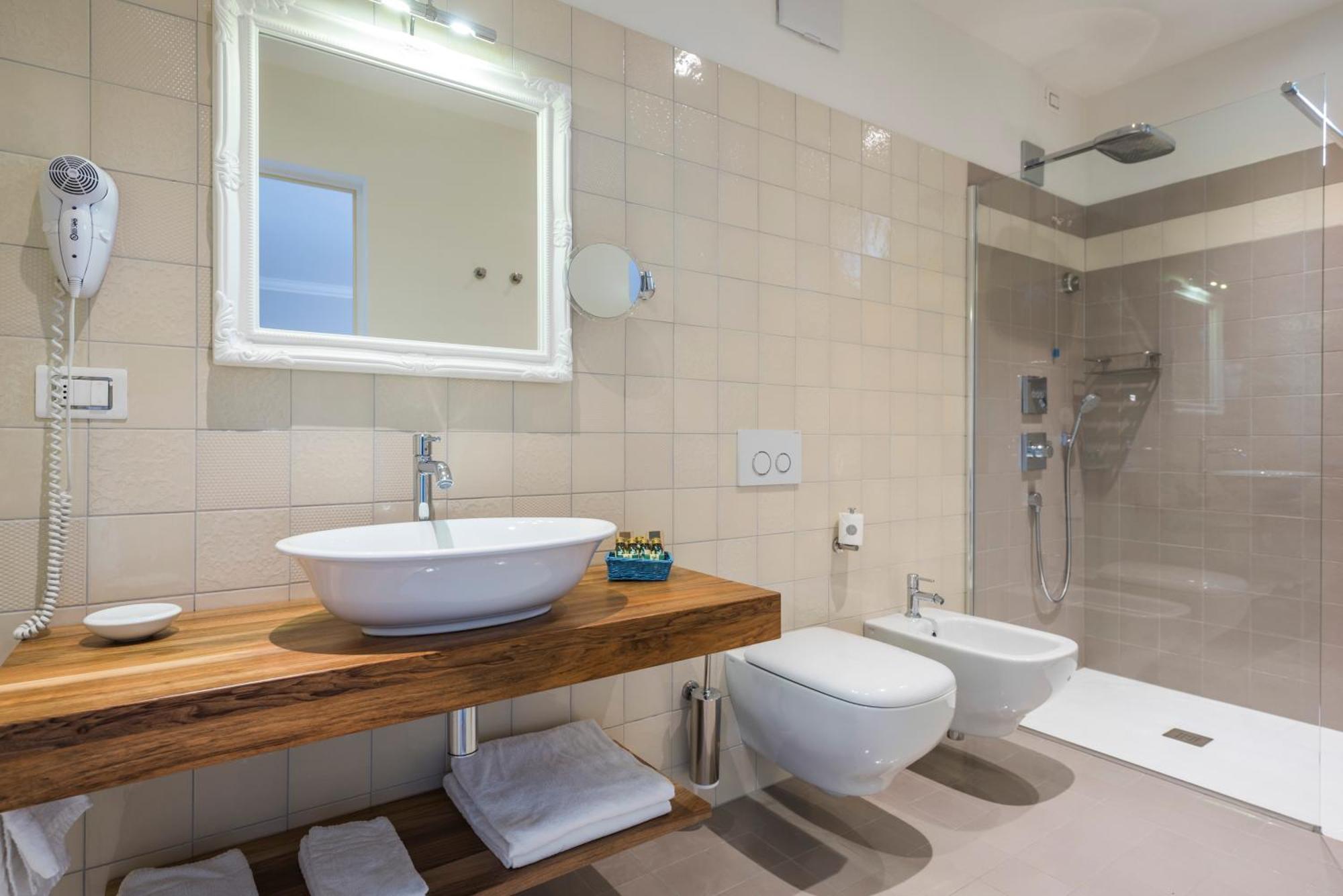 Villa Italia Luxury Suites And Apartments Arco Extérieur photo